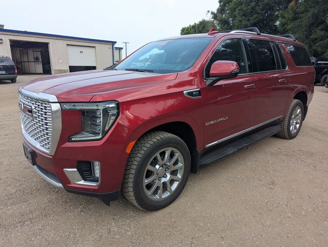 2023 GMC Yukon XL Denali - Photo 10