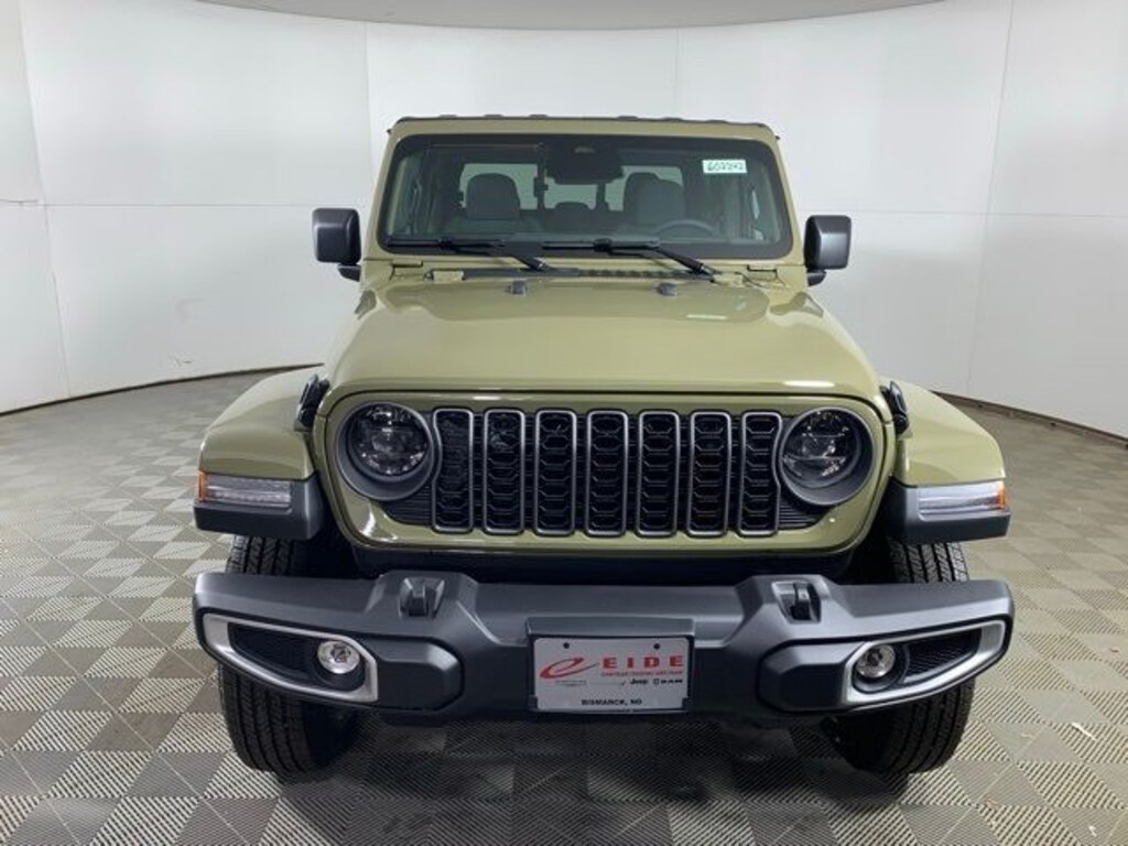 New 2026 Jeep Gladiator SPORT S 4X4 Pickup