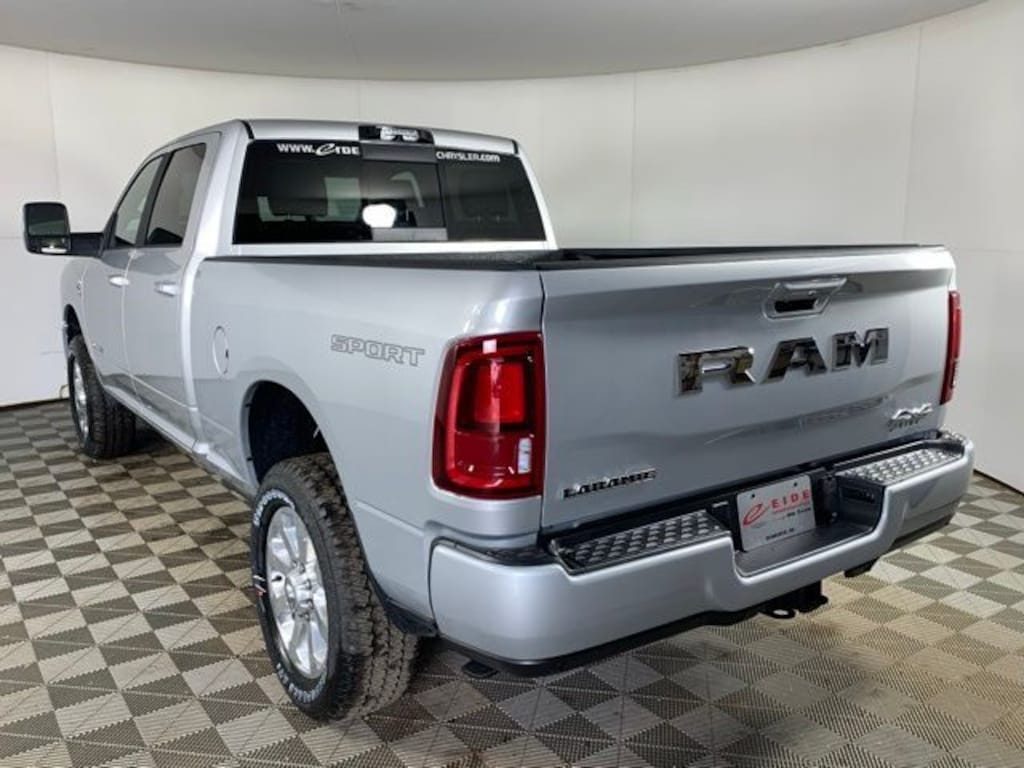 New 2026 Ram 2500 LARAMIE CREW CAB 4X4 6'4 BOX Pickup