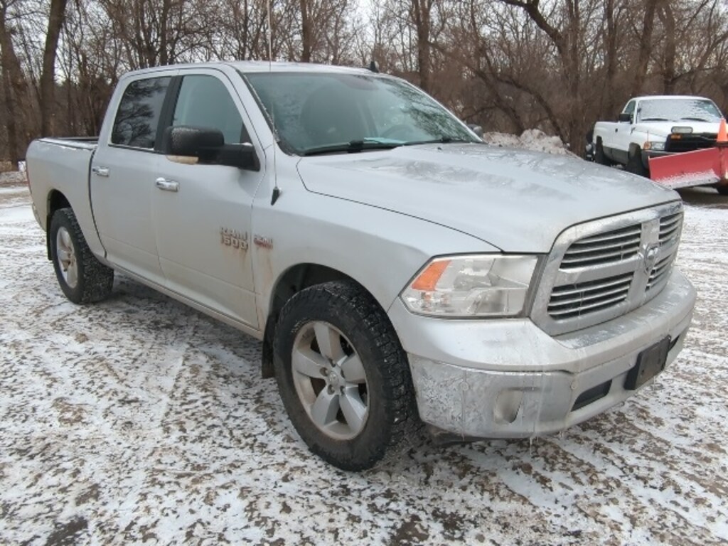 Used 2017 Ram 1500 SLT Truck Crew Cab