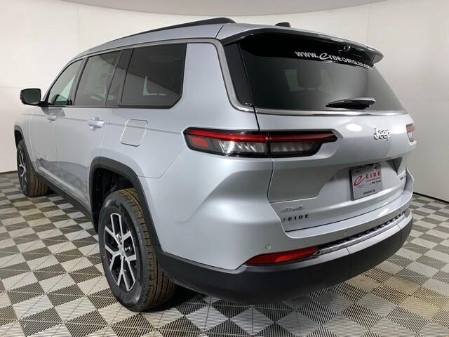 2025 Jeep Grand Cherokee Limited photo 4