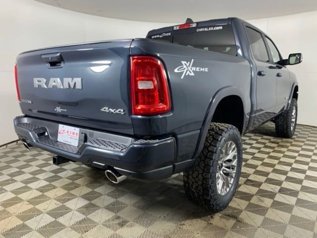New 2026 Ram 1500 BIG HORN CREW CAB 4X4 5'7 BOX Pickup