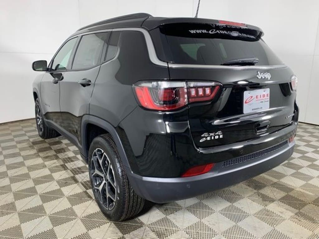 New 2026 Jeep Compass LIMITED 4X4 Sport Utility