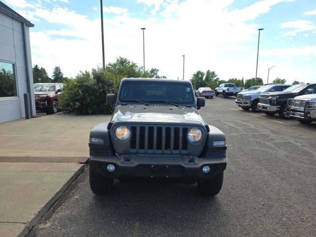 Used 2021 Jeep Wrangler Sport SUV