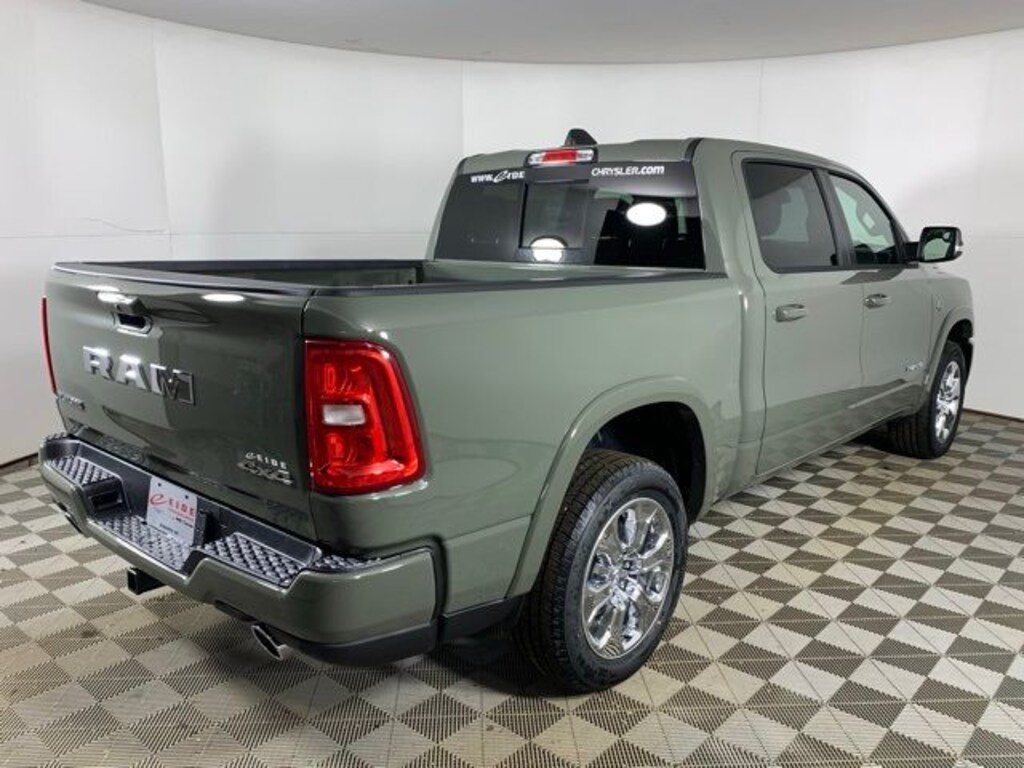 New 2026 Ram 1500 BIG HORN CREW CAB 4X4 5'7 BOX Pickup