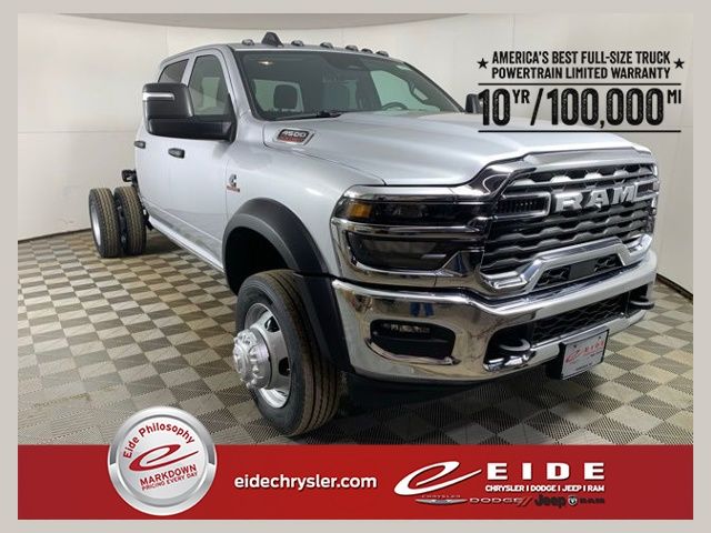2026 RAM 4500 Tradesman 4X4 Crew Cab DRW 173" WB's photo