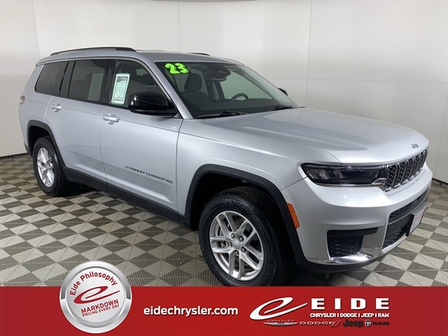 2023 Jeep Grand Cherokee L Laredo's photo