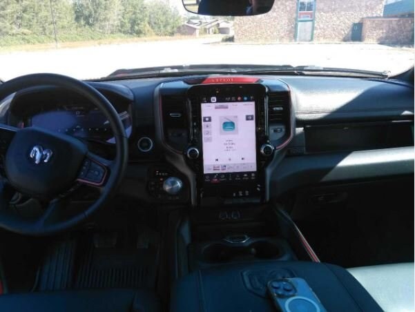 2025 Ram 1500 LT photo 2