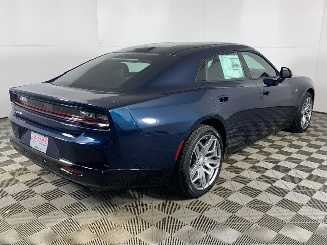 2026 Dodge Charger Daytona Scat Pack AWD photo 4