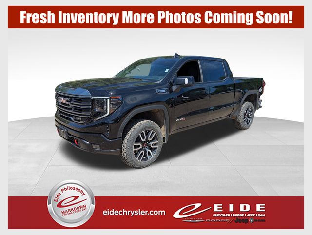 2022 GMC Sierra 4WD Crew Cab Short Box AT4's photo