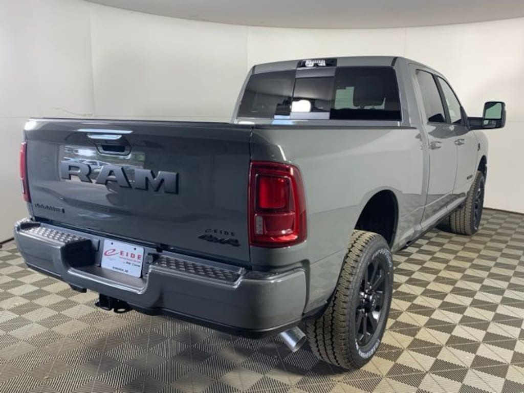 New 2026 Ram 2500 LARAMIE CREW CAB 4X4 6'4 BOX Pickup