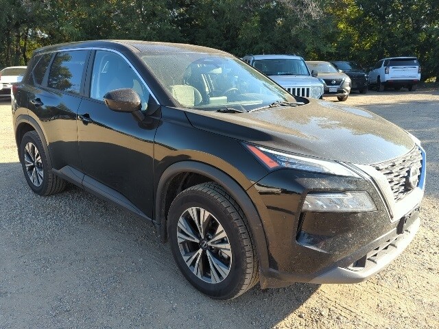 2023 Nissan Rogue SV photo 2