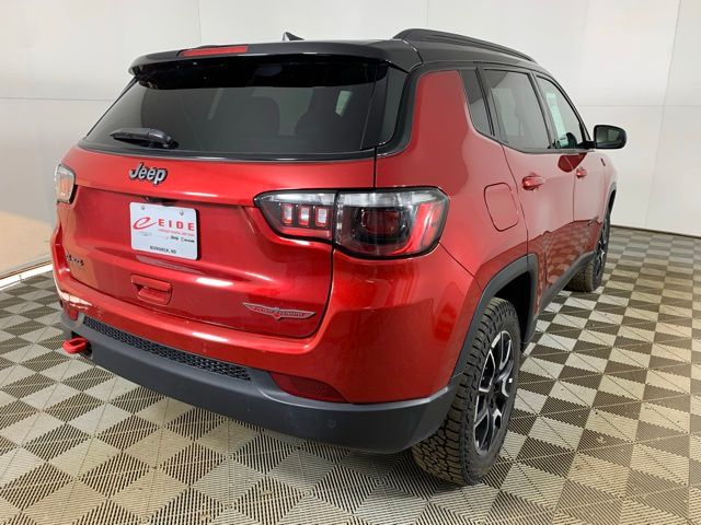 2025 Jeep Compass Trailhawk - Photo 6