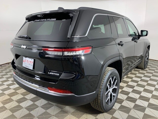2025 Jeep Grand Cherokee Limited photo 2