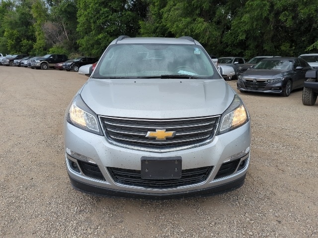 Used 2014 Chevrolet Traverse 2LT with VIN 1GNKVHKD6EJ113467 for sale in Bismarck, ND