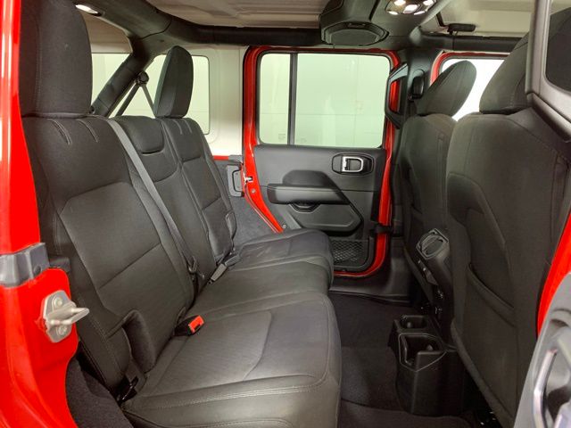 2023 Jeep Wrangler 4-Door Sahara - Photo 26