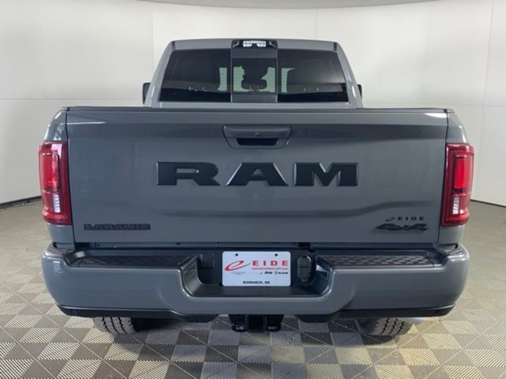 New 2026 Ram 2500 LARAMIE CREW CAB 4X4 6'4 BOX Pickup