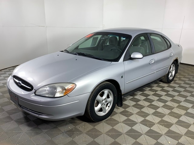 Used 2001 Ford Taurus SE with VIN 1FAFP53241G218960 for sale in Bismarck, ND