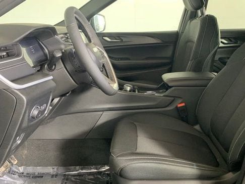 2026 Jeep Grand Cherokee Laredo - Photo 10