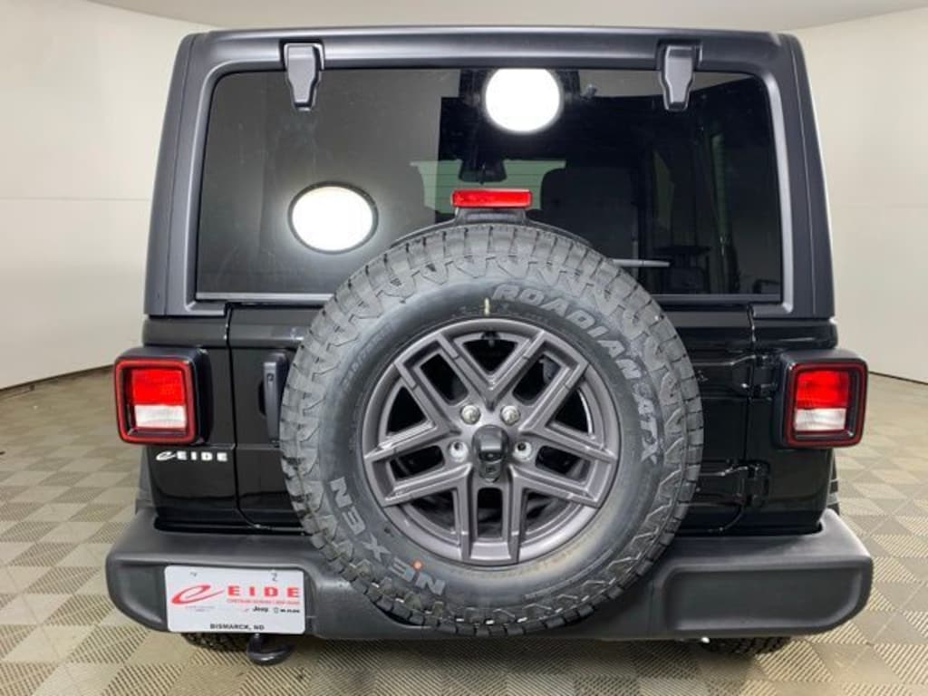 New 2026 Jeep Wrangler 4-DOOR SPORT S Sport Utility