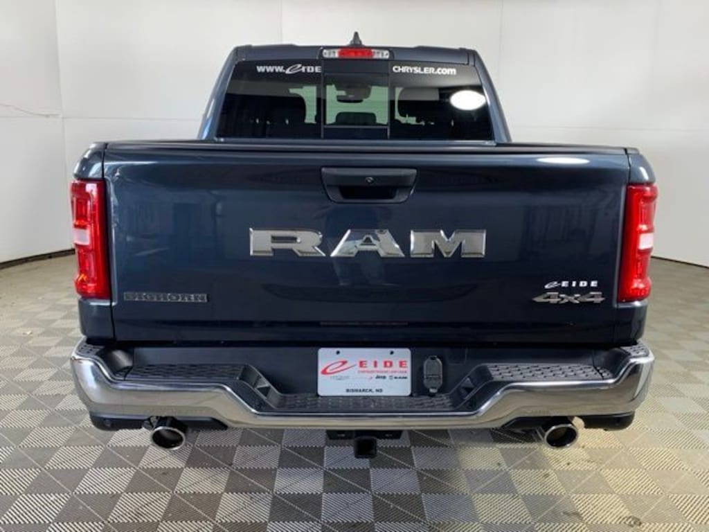 New 2026 Ram 1500 BIG HORN CREW CAB 4X4 5'7 BOX Pickup