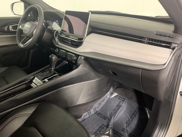 2025 Jeep Compass Limited - Photo 23