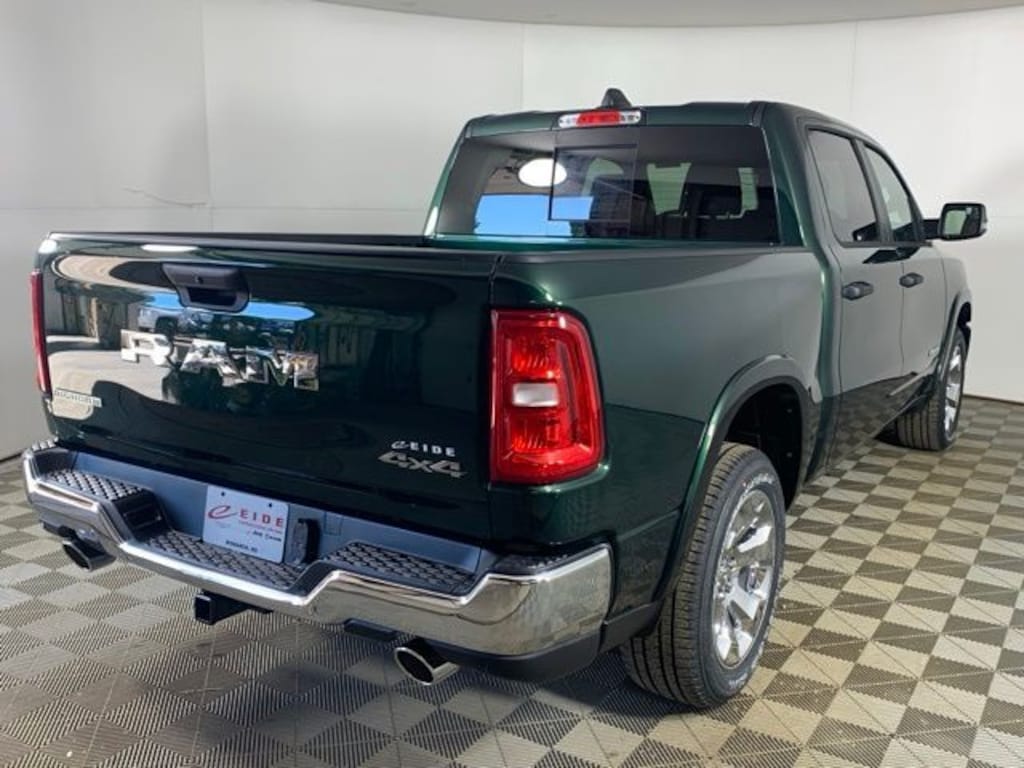 New 2026 Ram 1500 BIG HORN CREW CAB 4X4 5'7 BOX Pickup