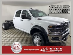 2026 Ram 5500 Chassis Cab TRADESMAN  CREW  4X4 84' CA Pickup