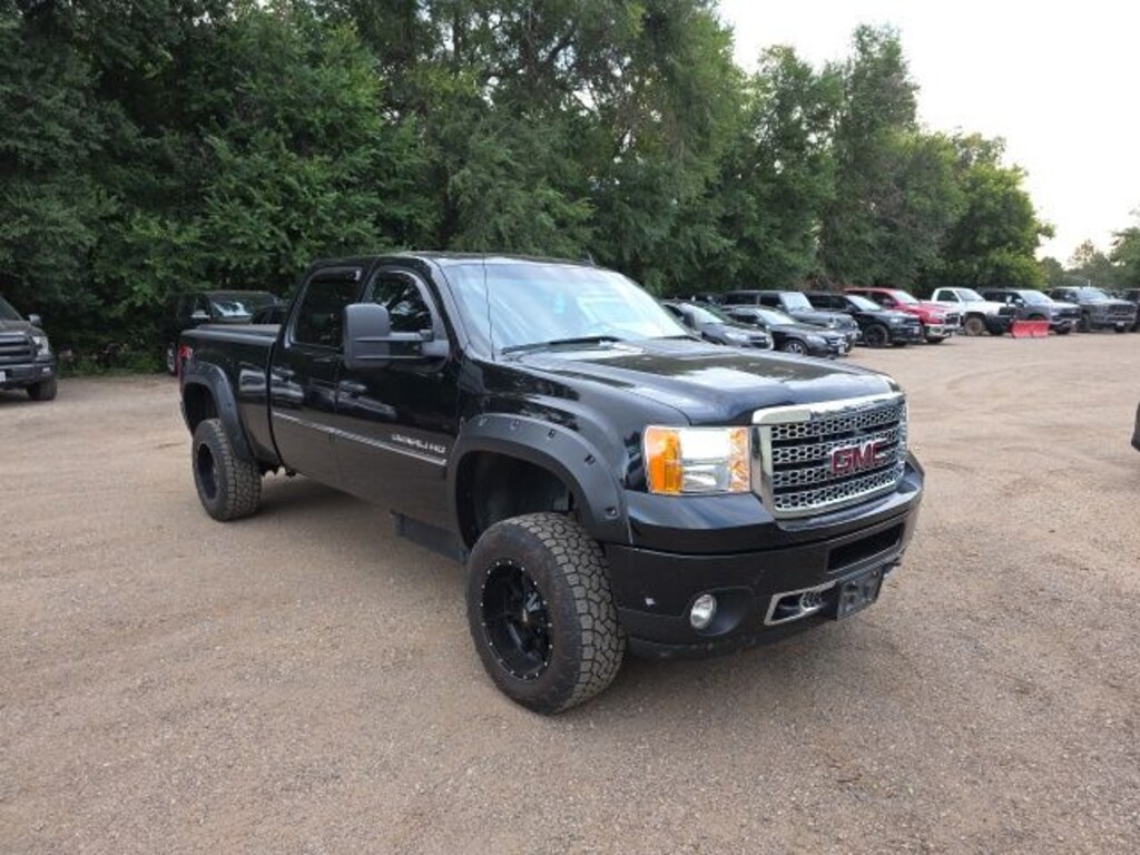 Used 2013 GMC Sierra 2500HD Denali 4WD Truck Crew Cab