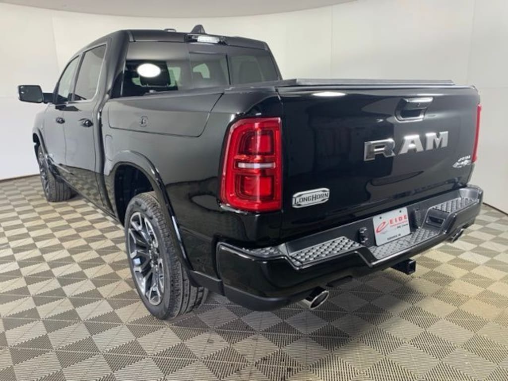 New 2026 Ram 1500 LIMITED LONGHORN CREW CAB 4X4 5'7 BOX Pickup