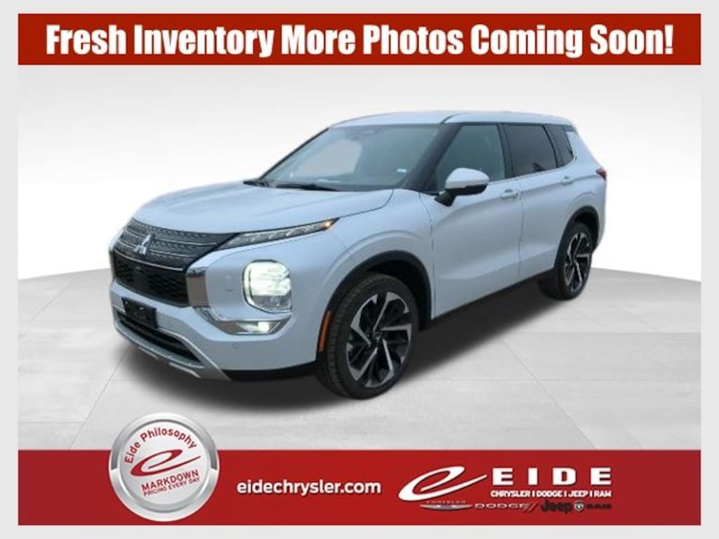 Used 2024 Mitsubishi Outlander SE SUV
