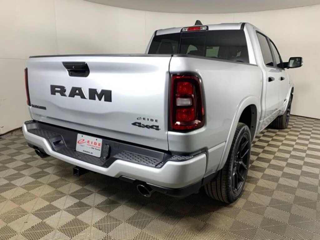 New 2026 Ram 1500 LARAMIE CREW CAB 4X4 5'7 BOX Pickup