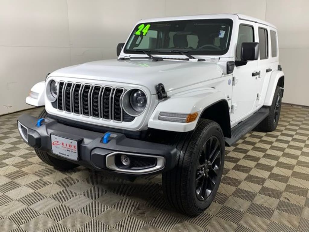 Used 2024 Jeep Wrangler 4xe Sahara SUV