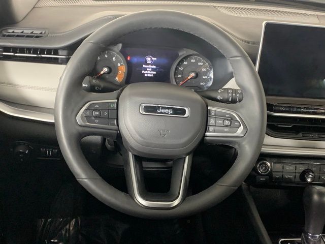 2025 Jeep Compass Limited - Photo 17