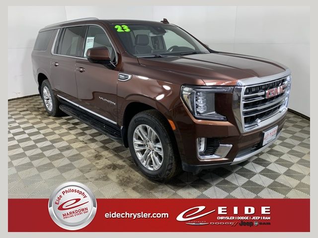 2023 GMC Yukon SLT 4X4's photo