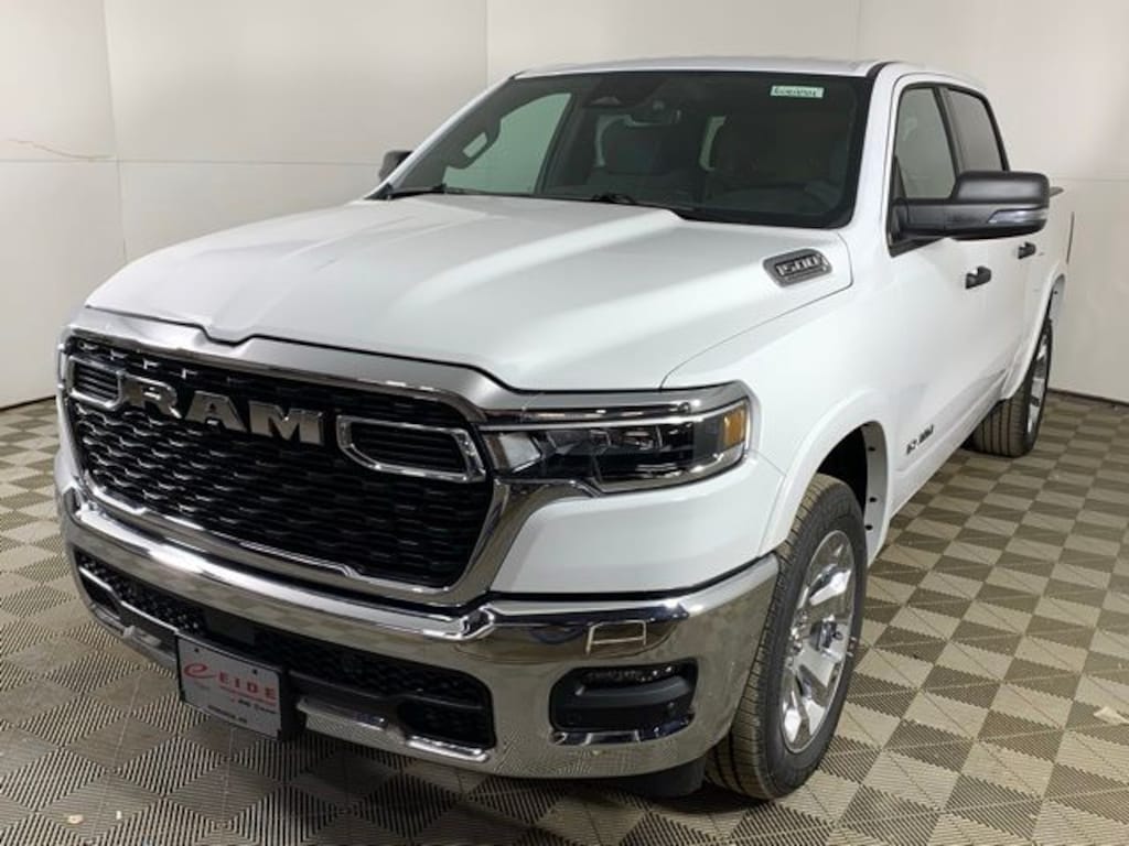New 2026 Ram 1500 BIG HORN CREW CAB 4X4 5'7 BOX Pickup