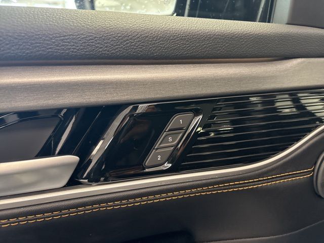 2026 Jeep Grand Wagoneer 85th Anniversary - Photo 17