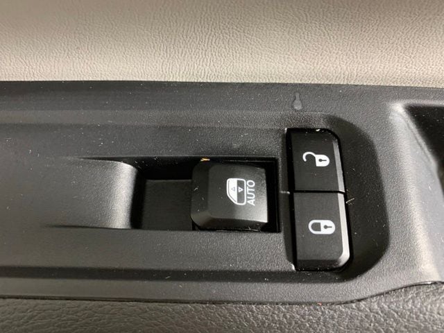 2025 Jeep Compass Limited - Photo 32