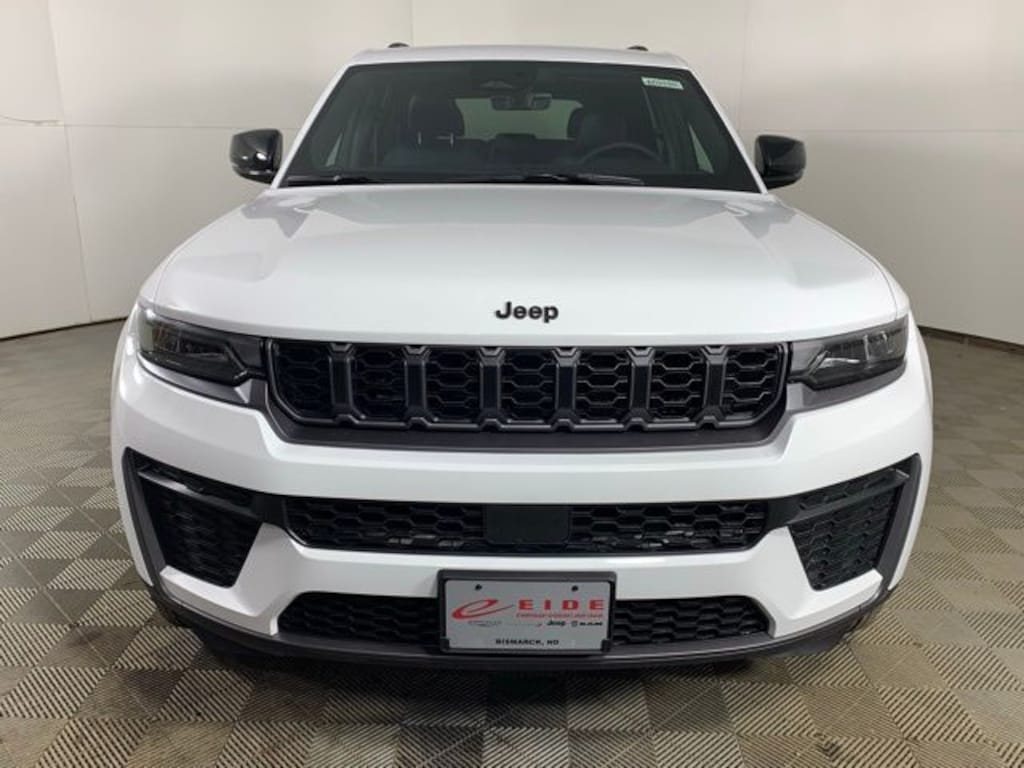 New 2026 Jeep Grand Cherokee LAREDO ALTITUDE 4X4 Sport Utility
