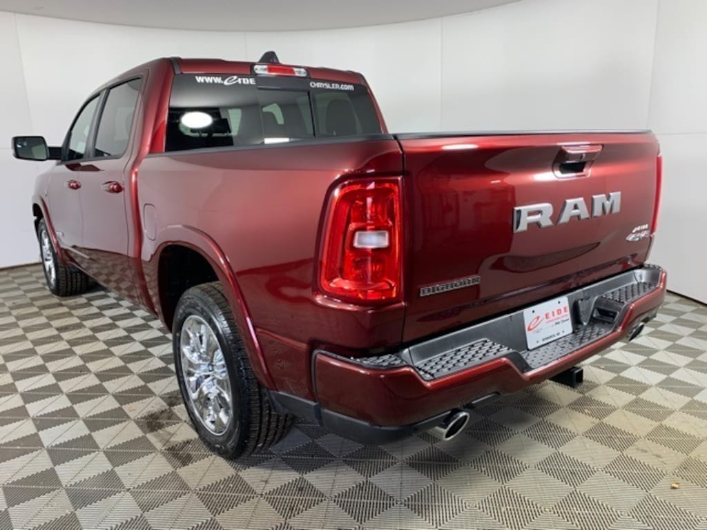 New 2026 Ram 1500 BIG HORN CREW CAB 4X4 5'7 BOX Pickup