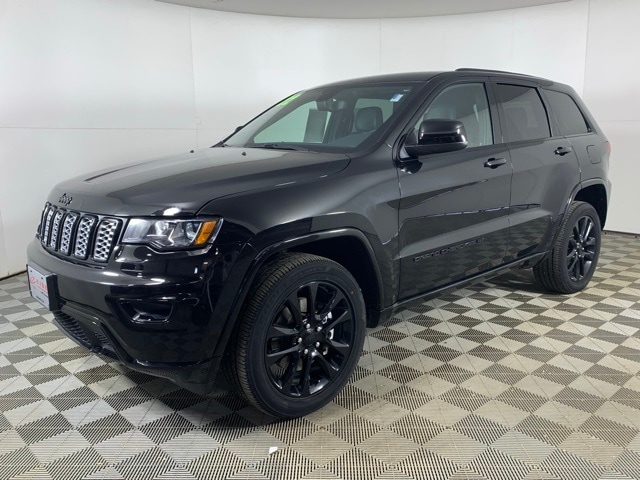 Used 2022 Jeep Grand Cherokee WK Laredo X with VIN 1C4RJFAG4NC115029 for sale in Bismarck, ND