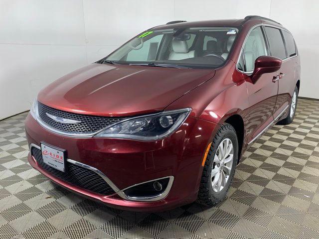 Used 2017 Chrysler Pacifica Touring-L with VIN 2C4RC1BG3HR613388 for sale in Bismarck, ND