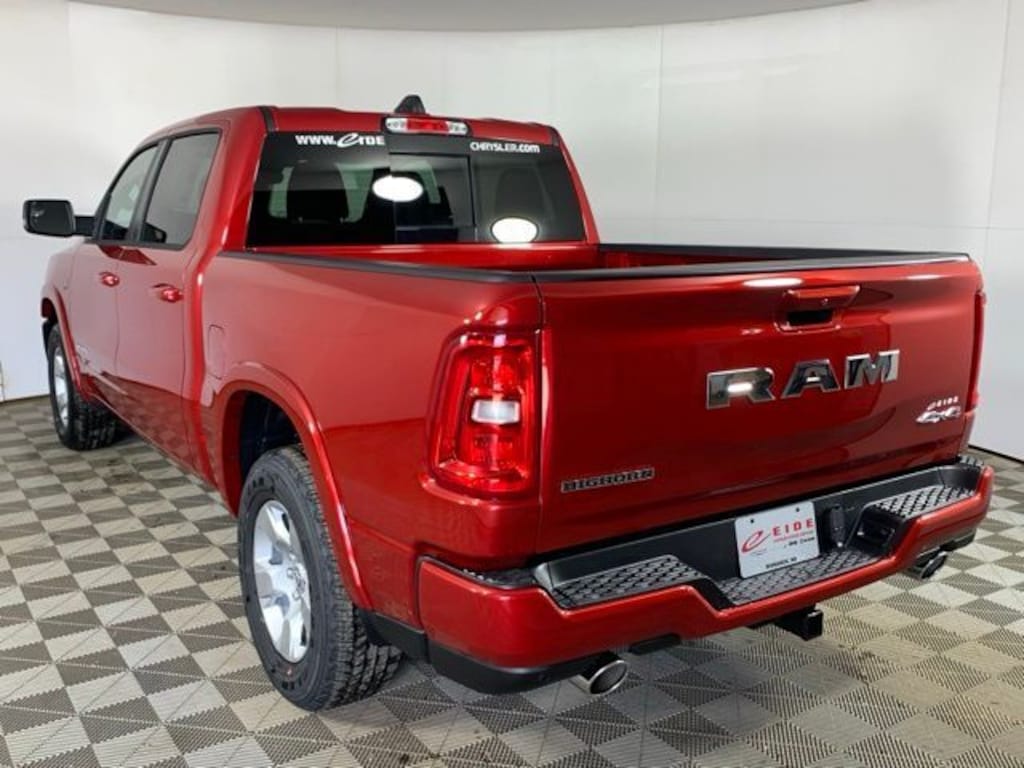New 2026 Ram 1500 BIG HORN CREW CAB 4X4 5'7 BOX Pickup