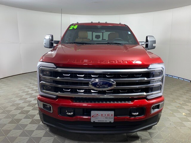 2024 Ford F-250 Platinum photo 3