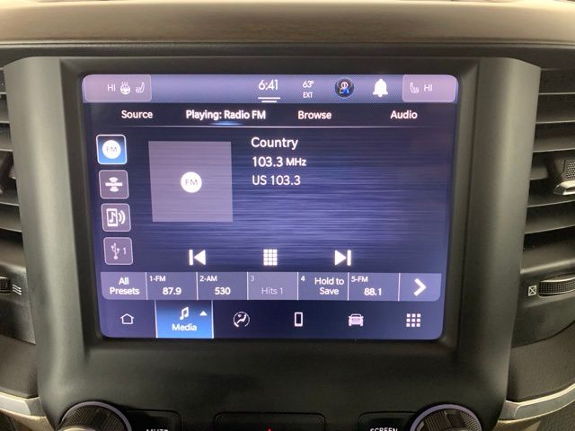 2022 RAM Ram 1500 Pickup Laramie - Photo 11