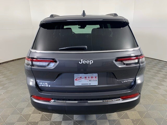 2025 Jeep Grand Cherokee Limited photo 3