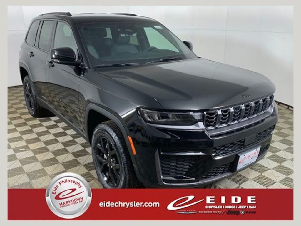 New 2026 Jeep Grand Cherokee LAREDO ALTITUDE 4X4 Sport Utility