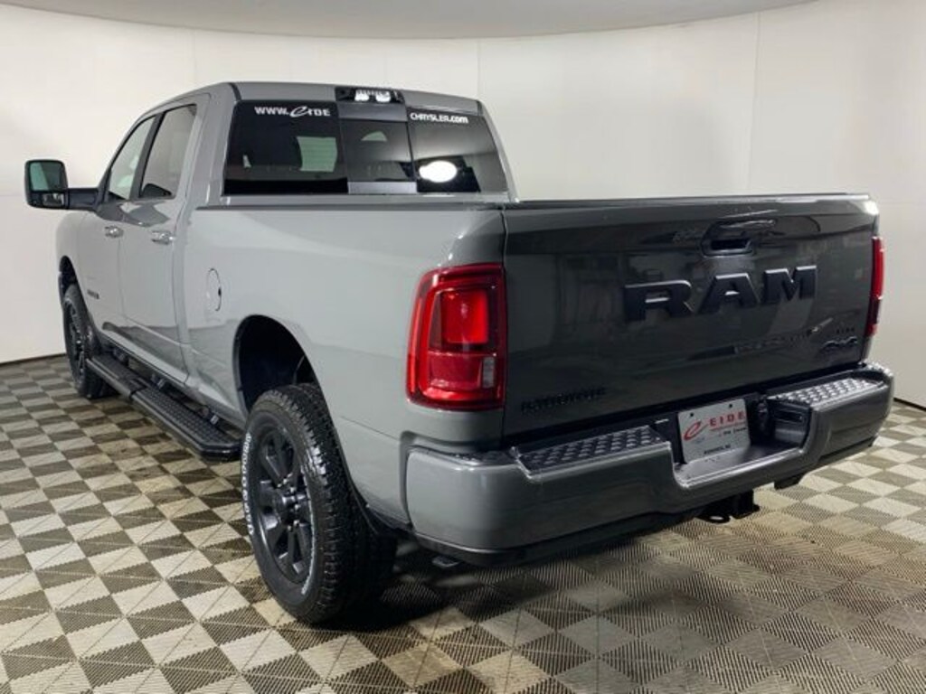 New 2026 Ram 2500 LARAMIE CREW CAB 4X4 6'4 BOX Pickup