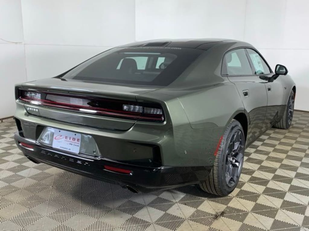 New 2026 Dodge Charger R/T PLUS 4-DOOR AWD Sedan