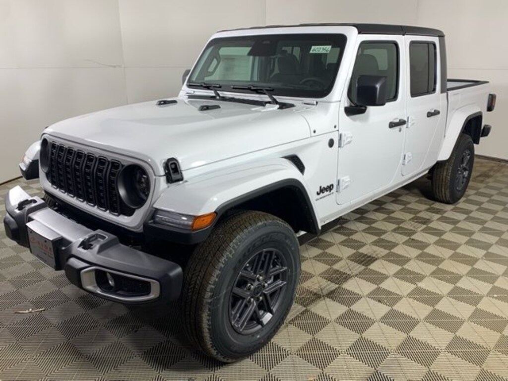 New 2026 Jeep Gladiator SPORT S 4X4 Pickup